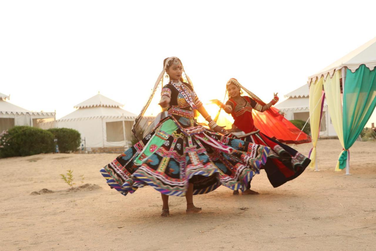 Sunny Desert Camp Kuri Luaran gambar