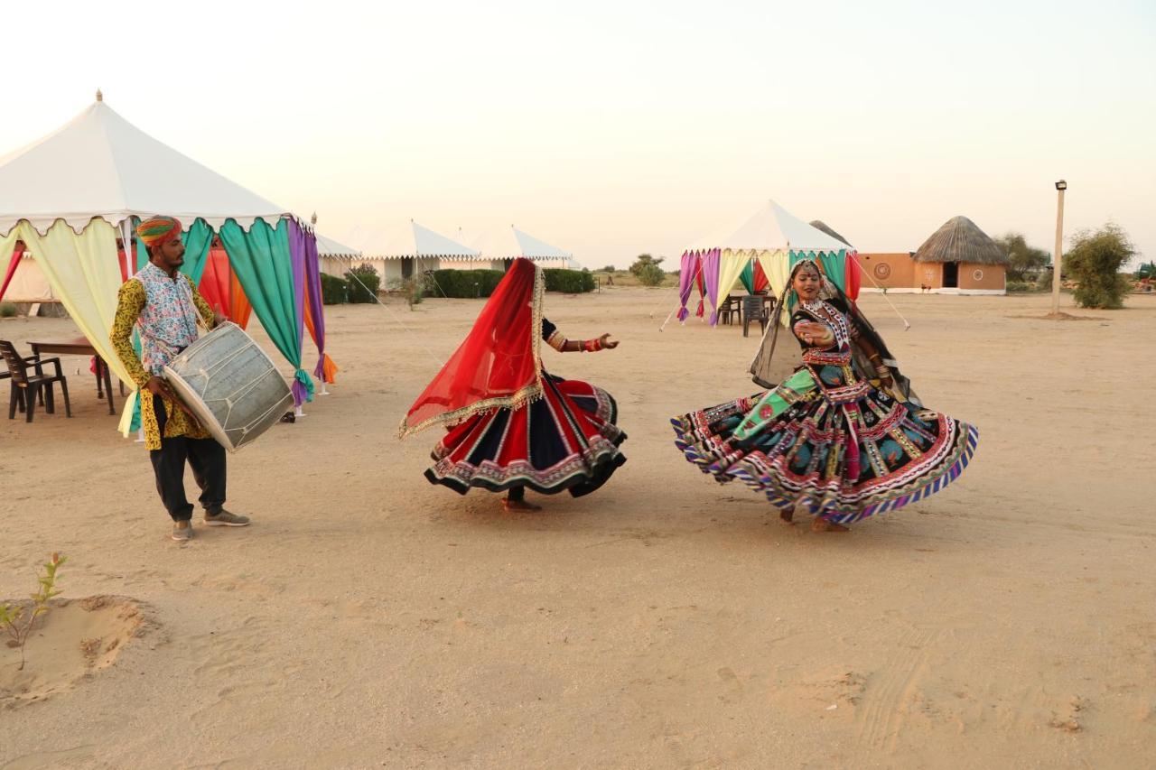 Sunny Desert Camp Kuri Luaran gambar