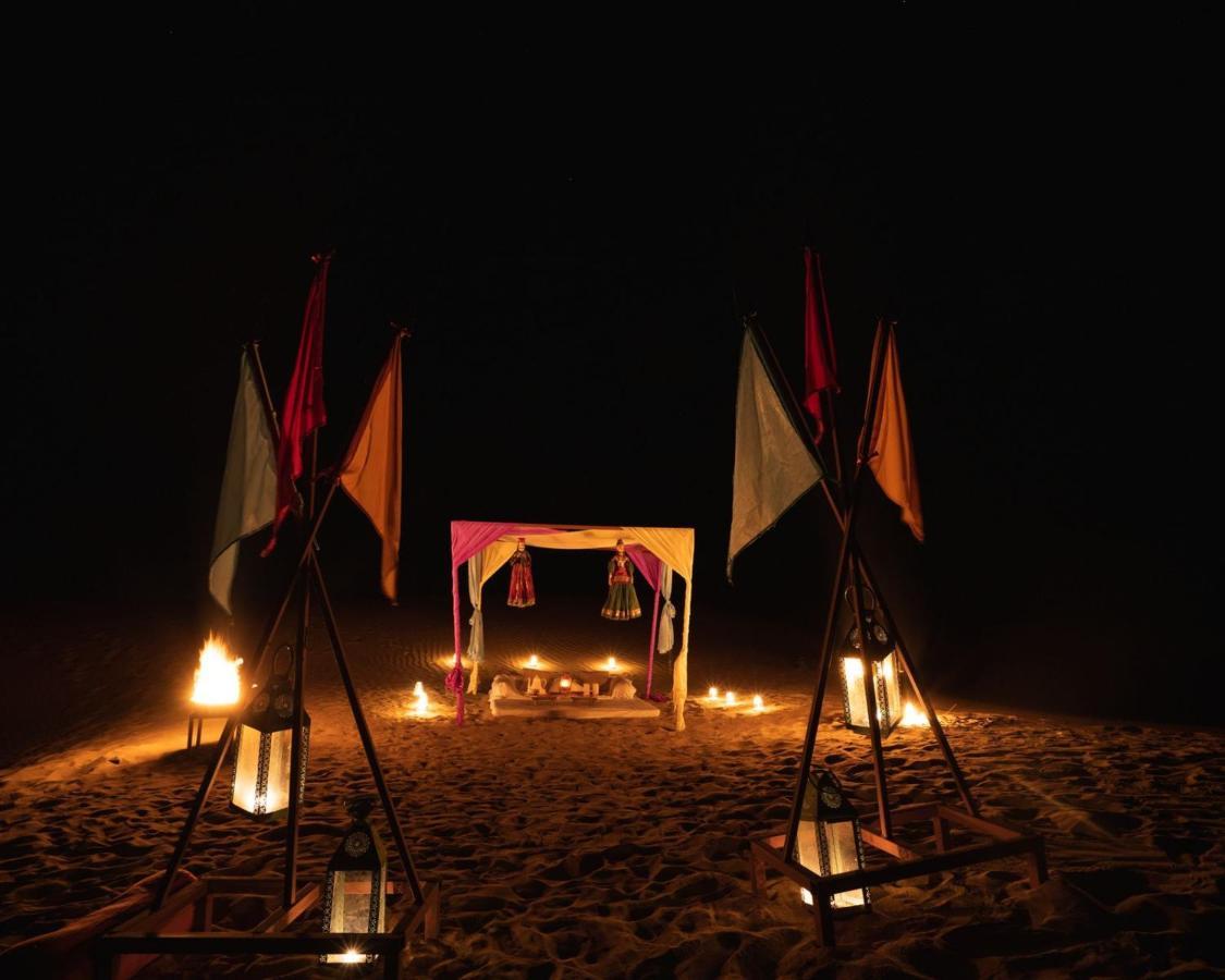 Sunny Desert Camp Kuri Luaran gambar